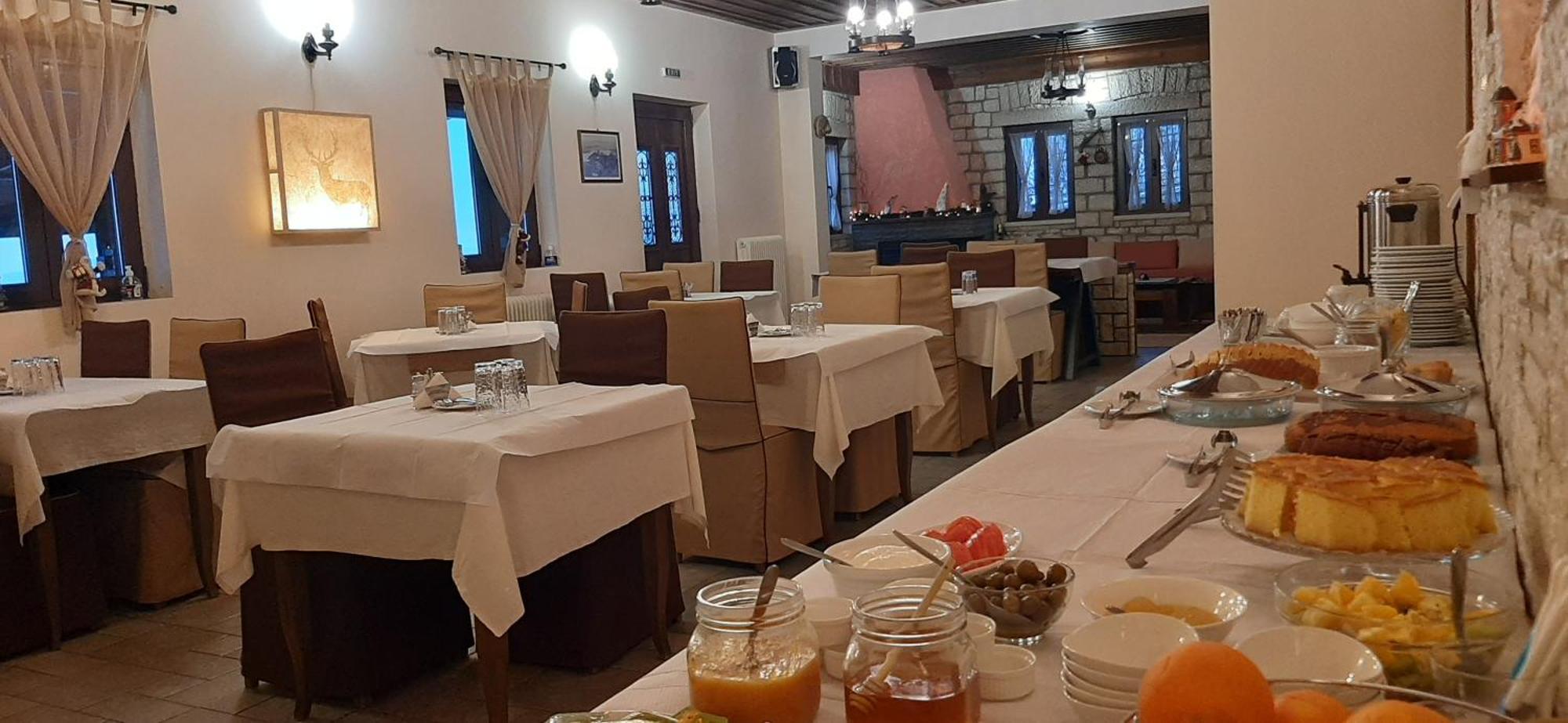 Agnantio Hotel Ioannina Bagian luar foto