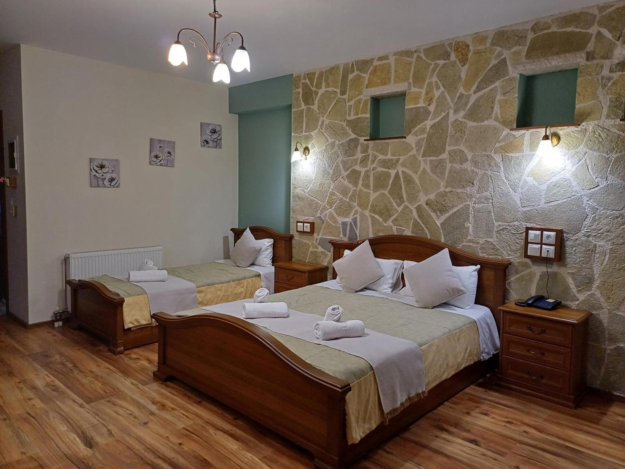 Agnantio Hotel Ioannina Bagian luar foto